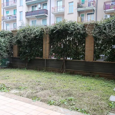 Apartament Cini Garden